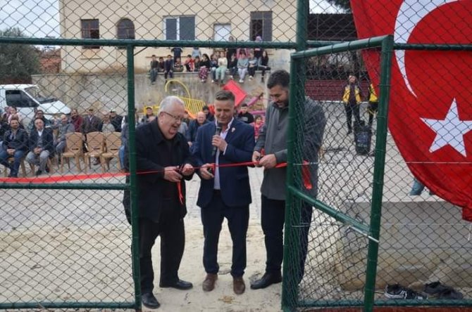 Gömeç Belediyesi’nden Gençlere Halı Saha