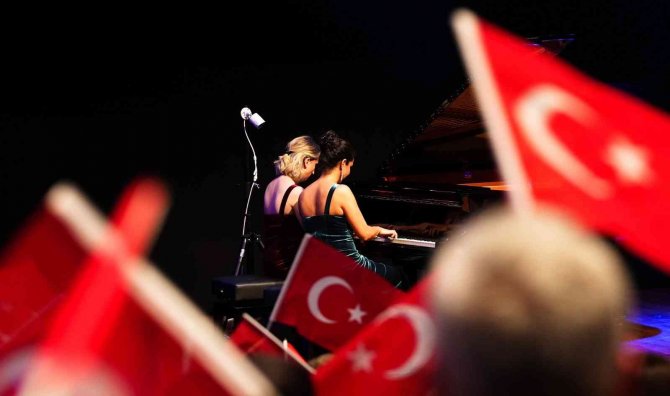 ‘Bir Piyano Dört El Resitali’ Büyük İlgi Gördü
