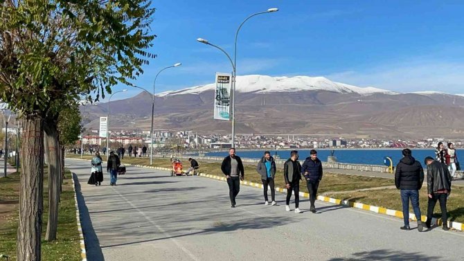 Tatvan’da Yalancı Bahar