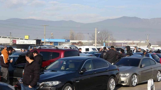 İ̇kinci El Piyasasında Yılbaşı Hareketliliği