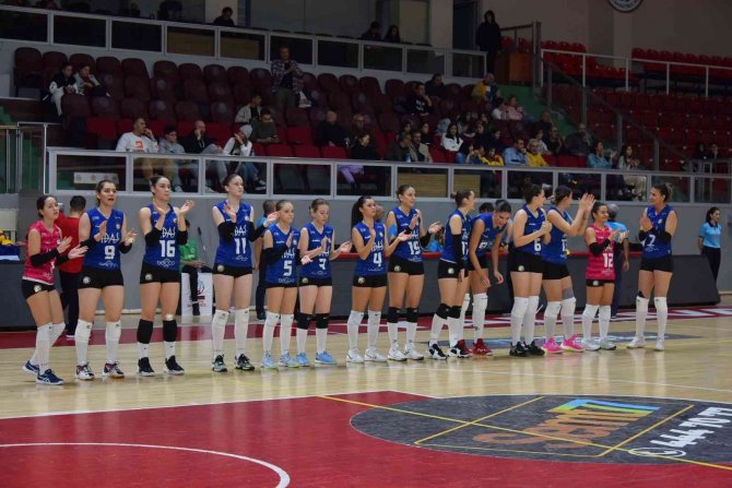 Bozüyük Belediyesi Eğitim Ve Spor Kulübü Grup Liderliğini Sürdürüyor