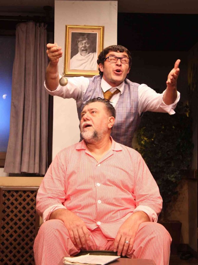 Bursa Devlet Tiyatrosu ‘Yalan Makinası’ İle Güldürecek