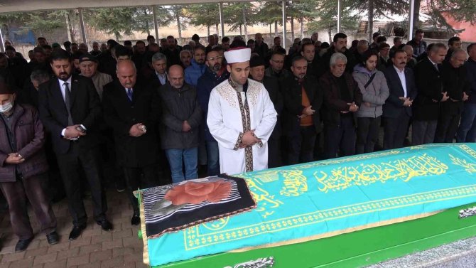 Son Yolculuğuna Uğurlanan Hülya Hemşirenin Katili 2 Kez Uzaklaştırma Cezası Almış