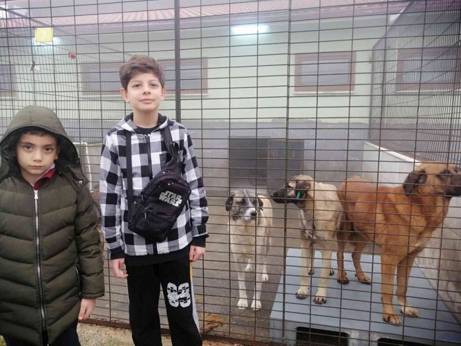 Başkan Özlü Çocuklara Verdiği Sözü Tuttu