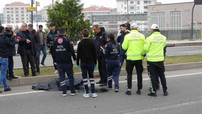 Sağlık Çalışanı Feci Kazada Hayatını Kaybetti