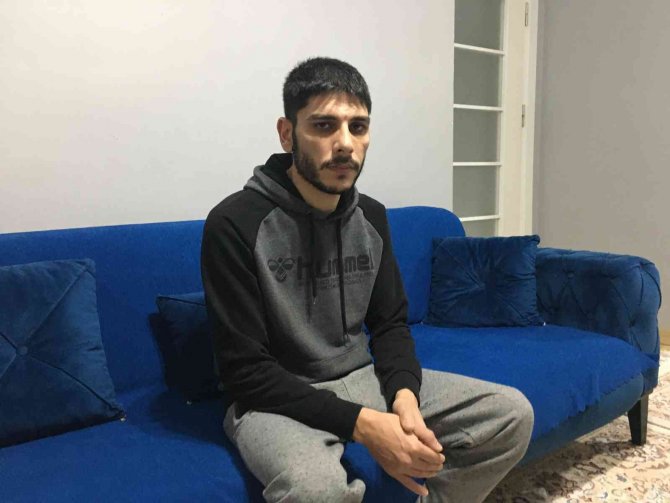 Bayrampaşa’da Bir Adamı Sopayla Komalık Ettiler: Saldırı Anı Kamerada