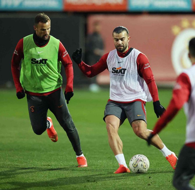 Galatasaray, Kupa Mesaisine Başladı