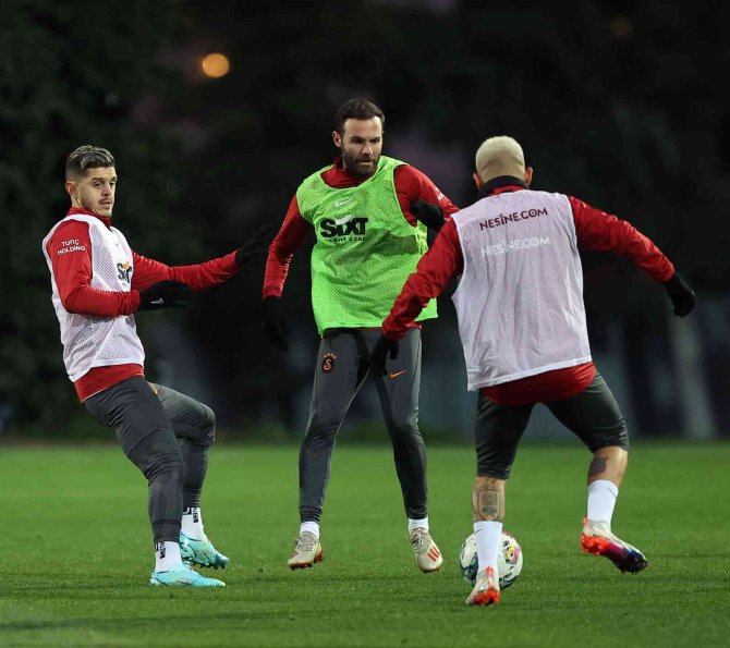 Galatasaray, Kupa Mesaisine Başladı