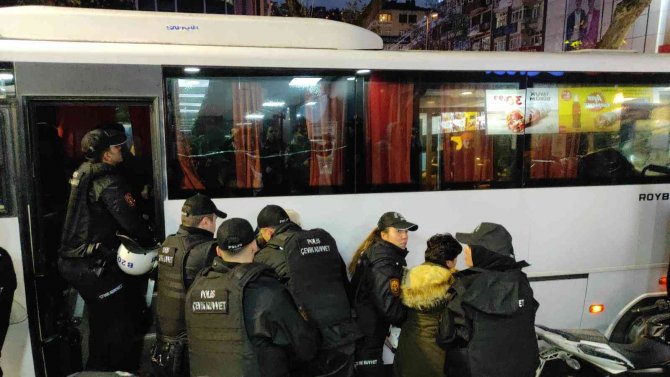 Hdp’lilerin İzinsiz Eylemine Polis Müdahalesi