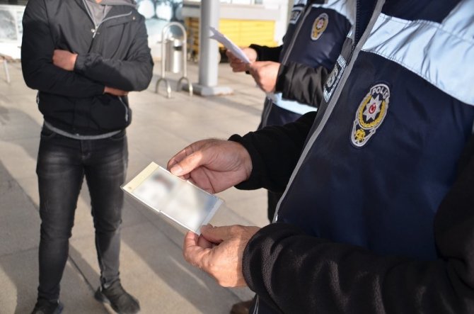 2 Bin 251 Sürücüye Ceza, 205 Araca Trafikten Men