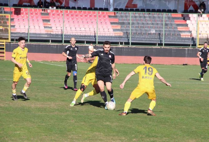 Karaköprü Belediyespor’dan En İyi İlk Yarı Performansı