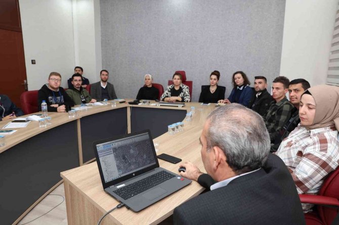 Büyükşehir’den "İletişim" Eğitimi