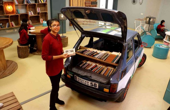 Türkiye’de İlk: Kütüphanedeki Otomobil Okuma Oranını Yükseltti