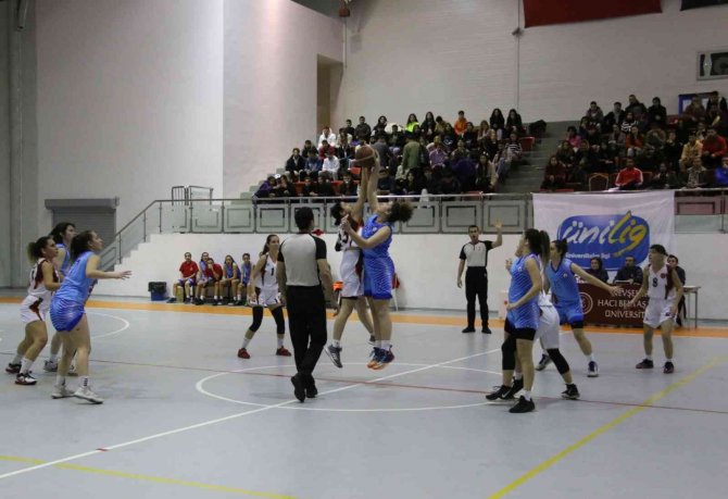 Nevü’de Üni̇li̇g Basketbol Bölgesel Grup Müsabakaları Başladı