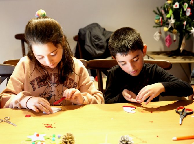 Nilüfer’de Yılbaşı Süslerini Kendileri Yaptı