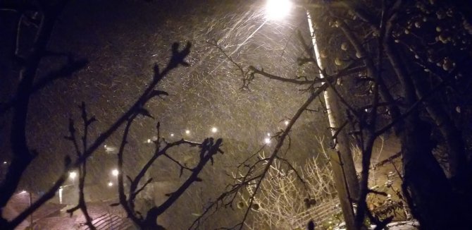Osmaneli’nin Yüksek Kesimlerine Mevsimin İlk Karı Yağdı
