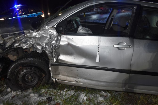 Polonya’da Sarhoş Rahip Kaza Yaptı: 3 Yaralı