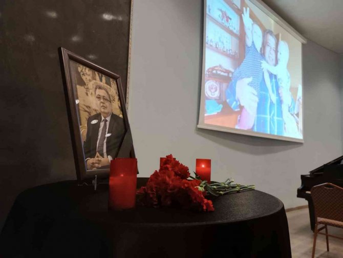 Rus Büyükelçi Karlov, Başkentte Anıldı