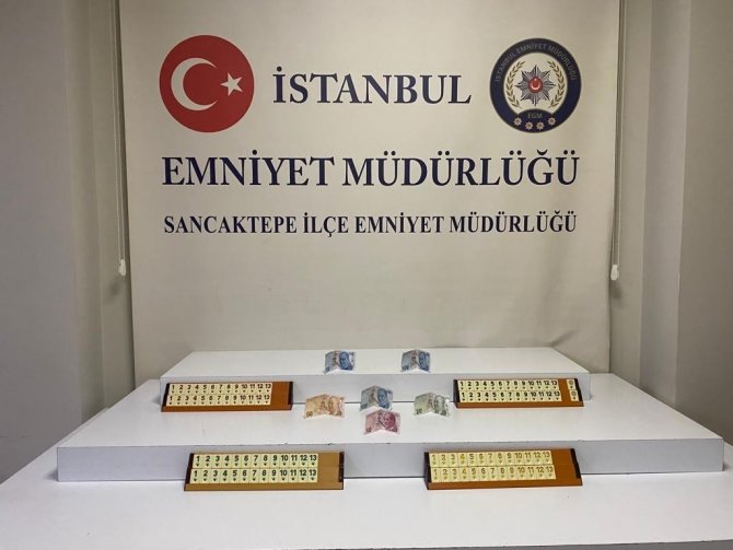Sancaktepe’de İş Yerlerinde Kumar Oynayan 10 Kişi Yakalandı