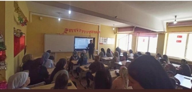 Şırnak’ta ’Aile Okulu Projesi’ İle 12 Bin 222 Veliye Ulaşıldı