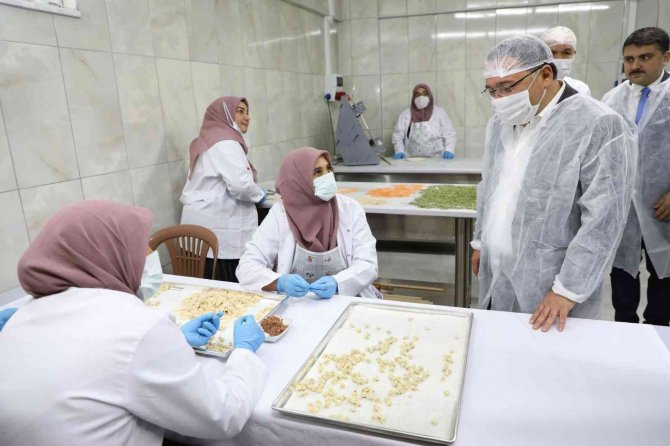 Develi Kadın Girişimi Üretim Ve İ̇şletme Kooperatifi’nde Üretim Başladı