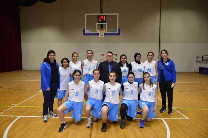 Basketbol Bölgesel Lig Şampiyonası Zbeü Ev Sahipliğinde Başladı