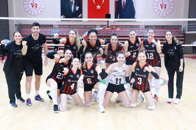 Çiftlikköy Sultanları İlk Galibiyetini Havran’a Karşı Aldı