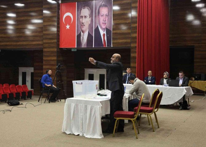 Vaski̇’de İstihdam Edilecek 160 Mevsimlik Personel İçin Kura Çekildi
