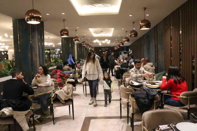 Etçi Sinan Usta Restorana Yoğun İlgi