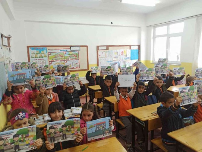 Jandarma Ekipleri Yeni Trafik Dedektifleri Yetiştiriyor