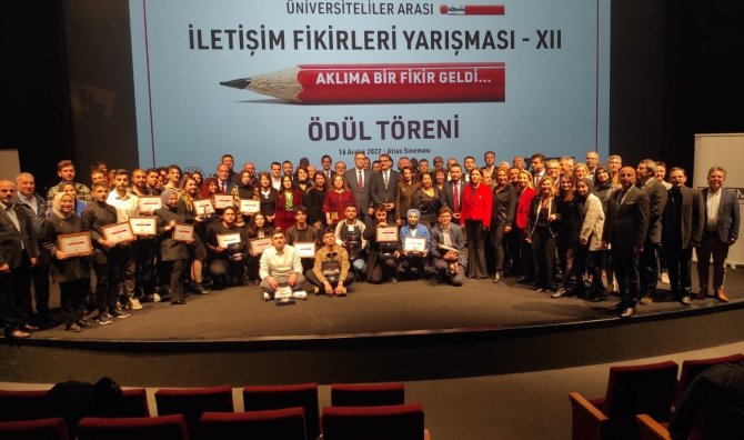 Zbeü İ̇letişim Fakültesi Öğrencileri Yarışmadan Ödüllerle Döndü