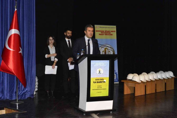 Zbeü İ̇nşaat Mühendisleri Topluluğundan ‘Benim Günüm İ̇lk Baretim’ Etkinliği