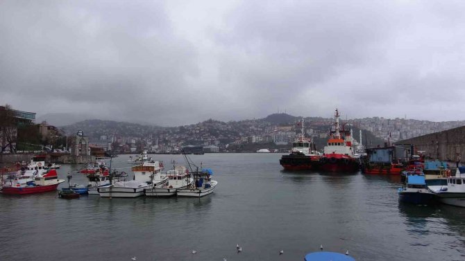 Zonguldak’ta Sıcaklık 14 Derece Birden Düştü