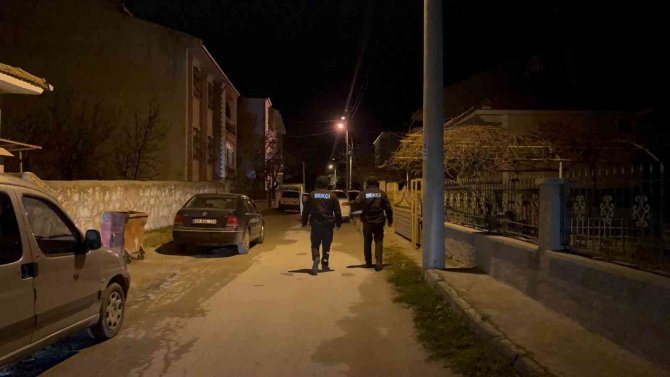 Emirdağ’da Mahalle Ve Çarşı Bekçileri Gece Denetimlerini Arttırdı