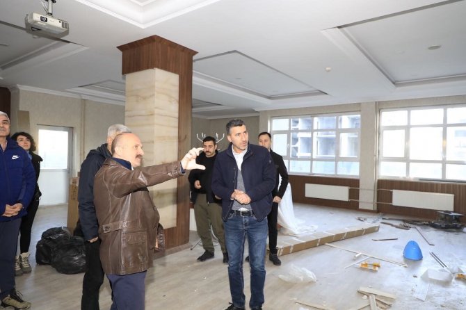 Ağrı Valisi Varol, Polisevinde İncelemelerde Bulundu