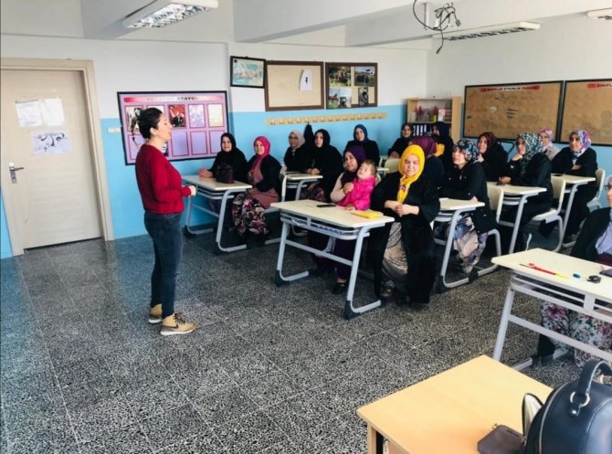 Balıkesir’de 12 Bin Veli Aile Okulunda Eğitim Gördü