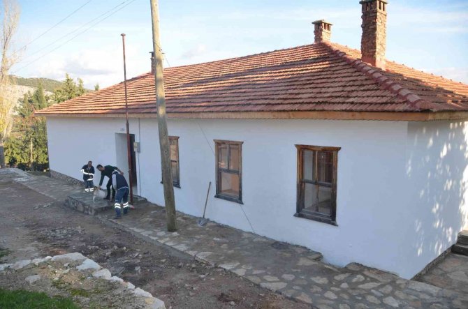 94 Yıllık İlkokul Restore Edildi