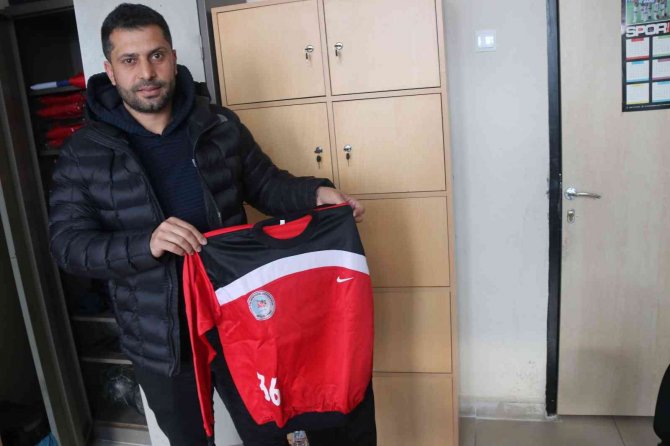 Bitlisli Futbolcudan Vefa Örneği