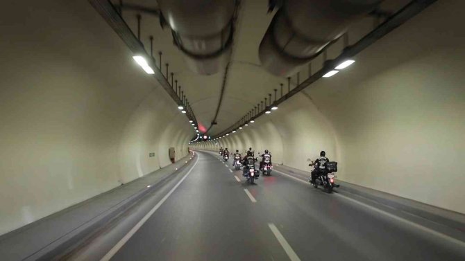 Avrasya Tüneli’nden 6 Yılda 97 Milyon Araç Geçti