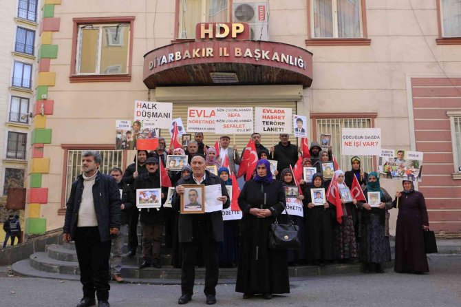 Ailelerin Evlat Nöbetine Katılım Çığ Gibi Büyüyor