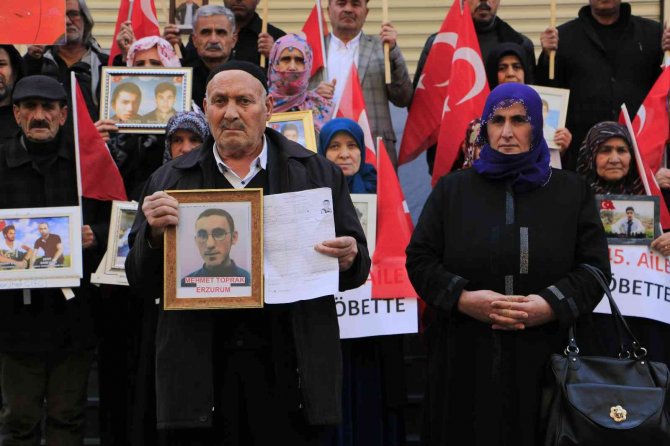 Ailelerin Evlat Nöbetine Katılım Çığ Gibi Büyüyor