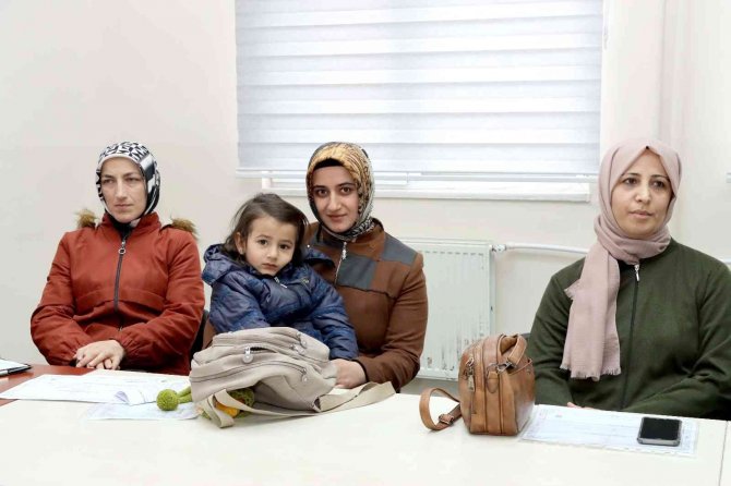 Aile Okulu Projesi’ Sivas’ta Da Velilerin Büyük İlgisini Gördü