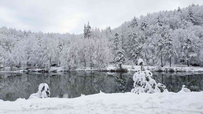 Düzce’de Yüksek Kesimler Beyaza Büründü