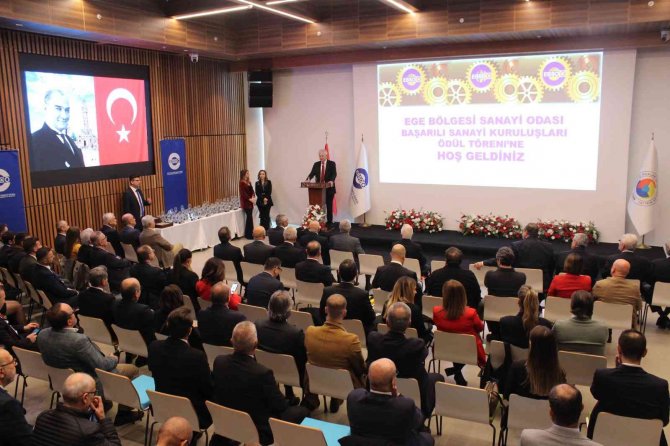 Sanayinin En Büyükleri Ödüllendirildi