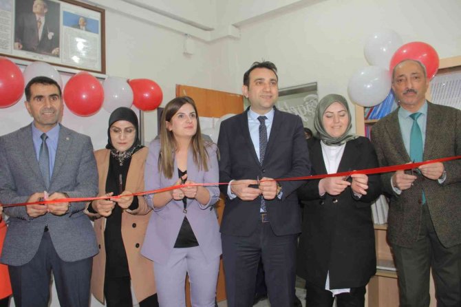 Elazığ’da Bir Lisede Modern Saç Bakım Ve Cilt Bakımı Hizmetleri Bölümü Açıldı