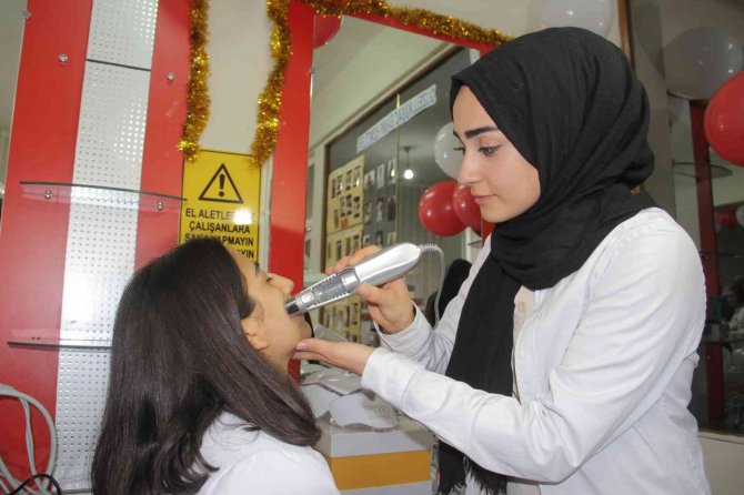 Elazığ’da Bir Lisede Modern Saç Bakım Ve Cilt Bakımı Hizmetleri Bölümü Açıldı