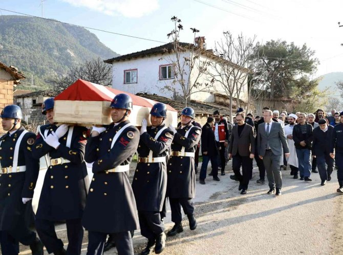 Kıbrıs Gazisi Son Yolculuğuna Uğurlandı