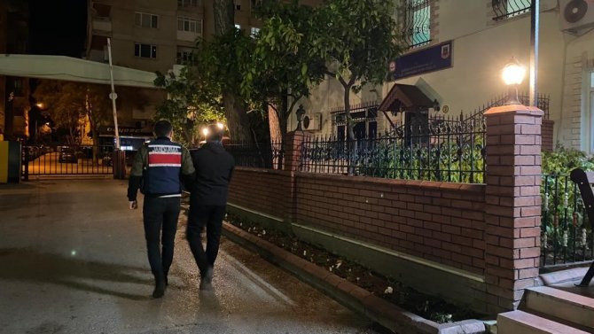 İ̇zmir Merkezli 12 İlde Fetö Operasyonu: 30 Gözaltı Kararı
