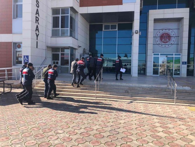 Gaziantep’te 47 Düzensiz Göçmen Yakalandı