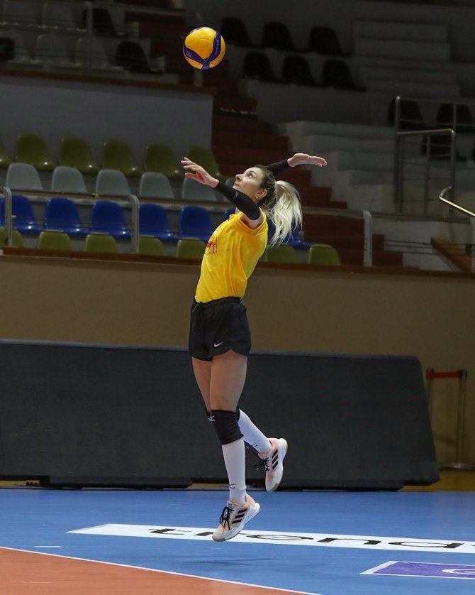 Göztepe Voleybol, Sakarya Voleybol Karşılaşmasının Hazırlıklarına Başladı
